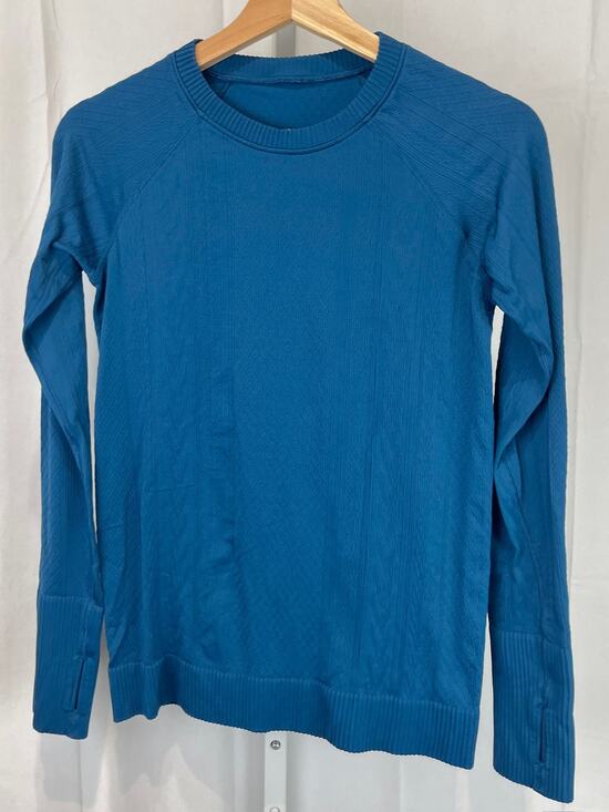 lululemon athletica Tops - LULULEMON Rest Less Pullover Cable Textured Seamless Long Sleeve Top Blue Size 6